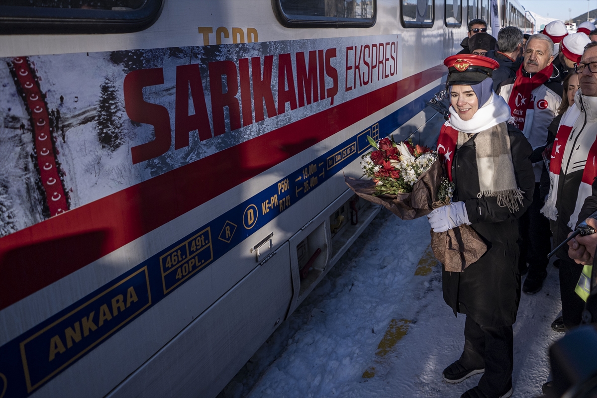 KARS (AA) – Aile ve Sosyal Hizmetler Bakanı Mahinur Özdemir