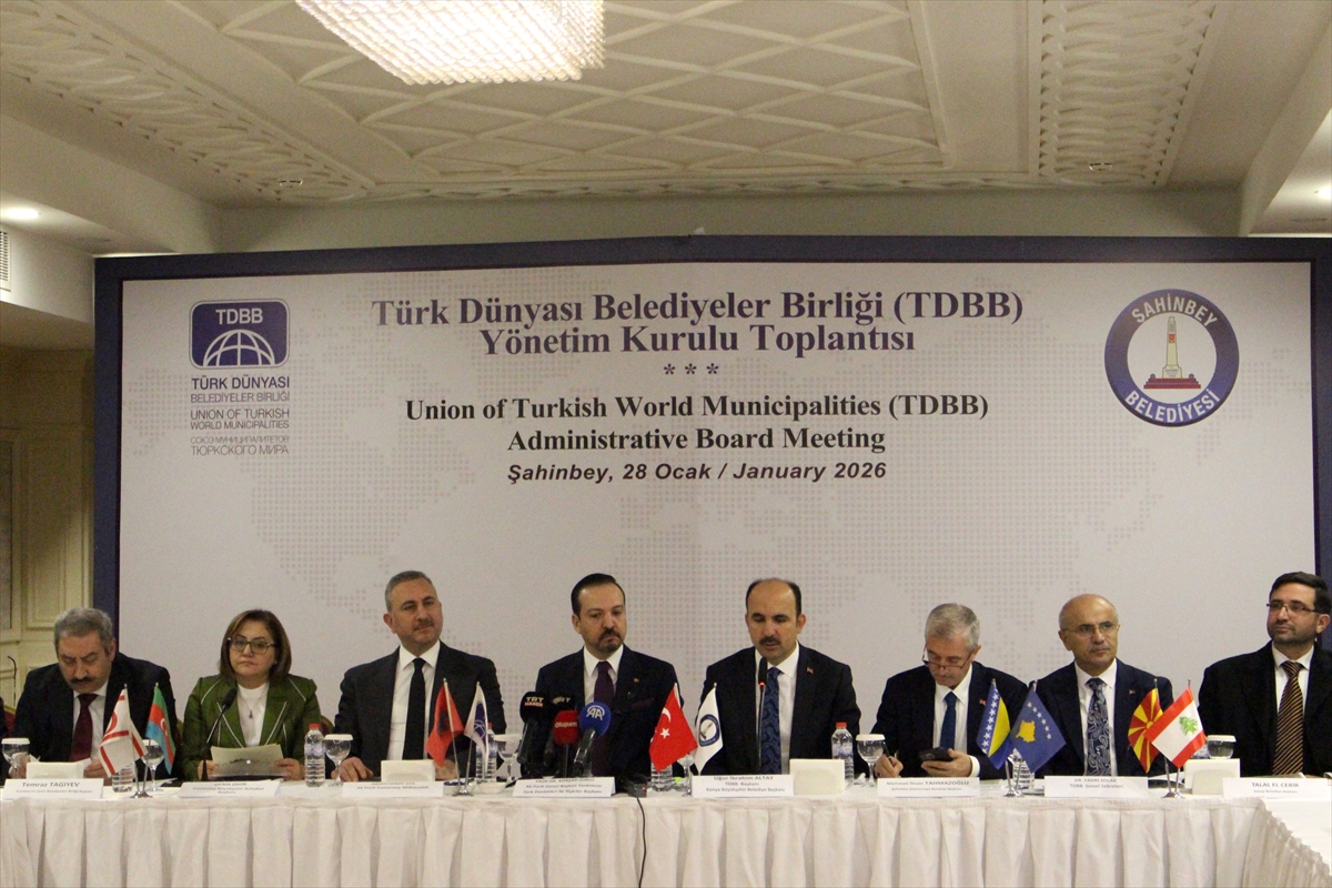 - "Şu an bu birliğe üye olmamış, farklı siyasi partilere