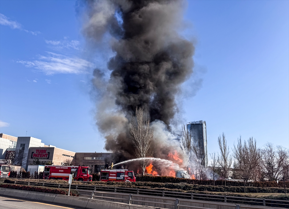 ANKARA (AA) – Ankara'da, Emniyet Müdürlüğünce kullanılan otoparkta çıkan yangın