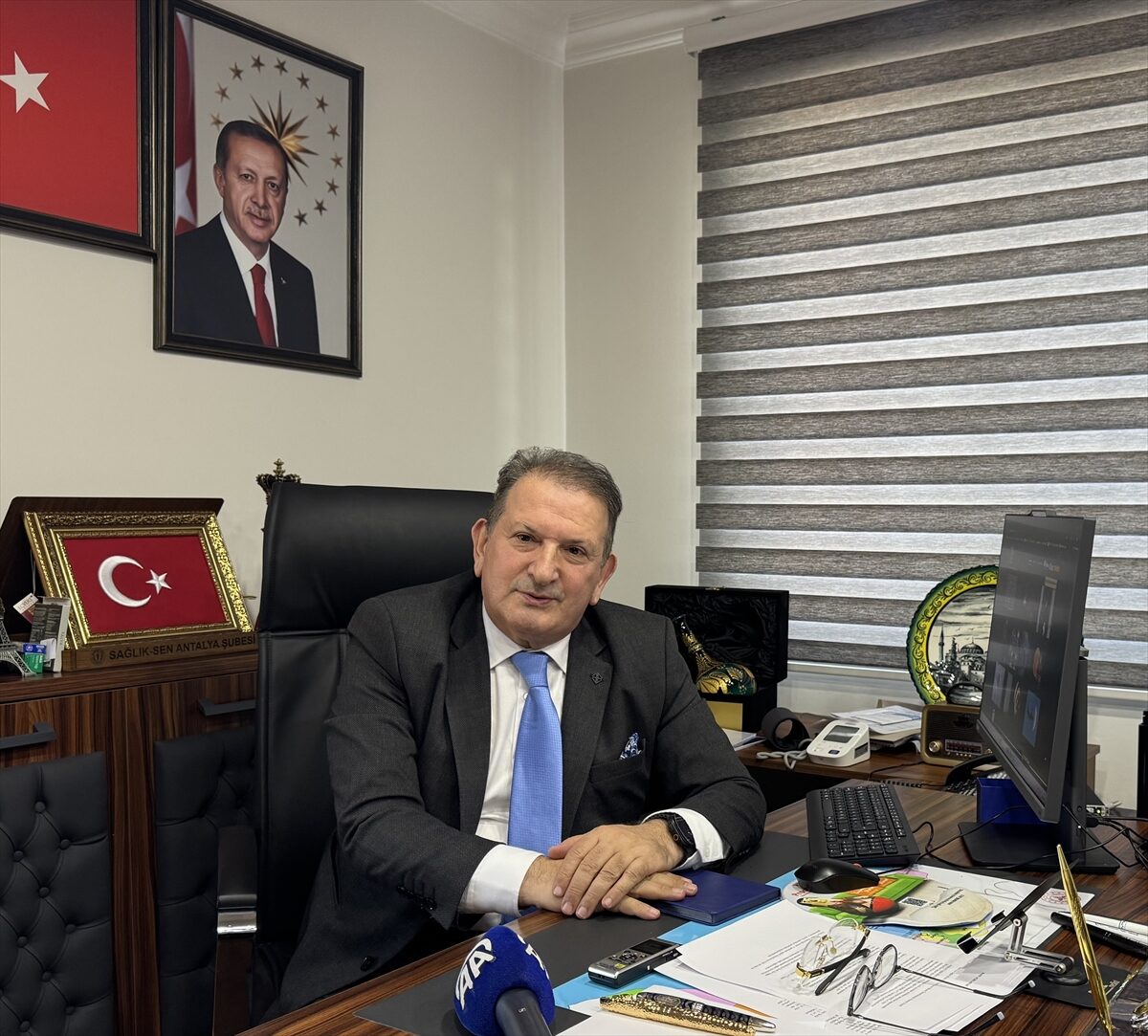 ANTALYA (AA) – Antalya İl Sağlık Müdürü Prof. Dr. Behzat