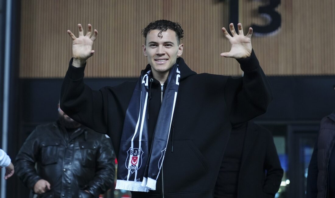 İSTANBUL (AA) – Beşiktaş'ın transfer görüşmelerinde bulunduğu Arnavut milli futbolcu