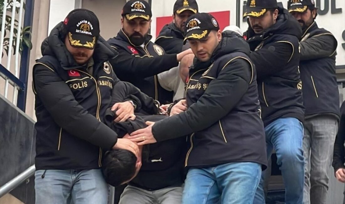 - Çalışmalarda, maktul Özgür Yurdakul ile şüpheli Berkay T'nin, kendi