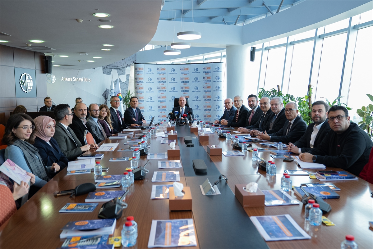 - Ankara Sanayi Odası Başkanı Seyit Ardıç:
- "Rapor, Türkiye'nin teknoloji