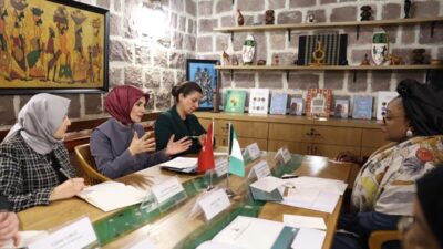 ANKARA (AA) – Aile ve Sosyal Hizmetler Bakanı Mahinur Özdemir