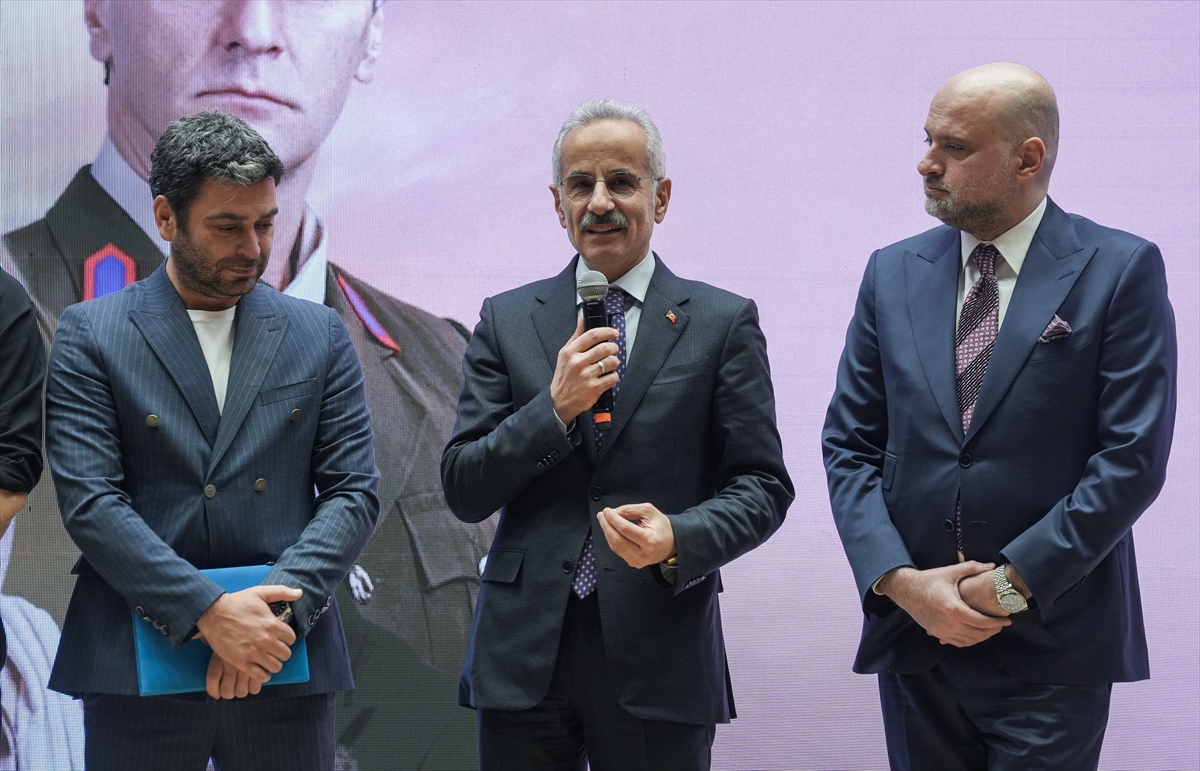 - "PTT'mizin 186'ncı yılına bu filmi önemli bir belge olarak