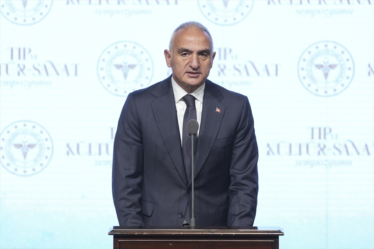 - Sağlık Bakanı Kemal Memişoğlu:
- "Geleneksel ve tamamlayıcı tıp uygulamalarını