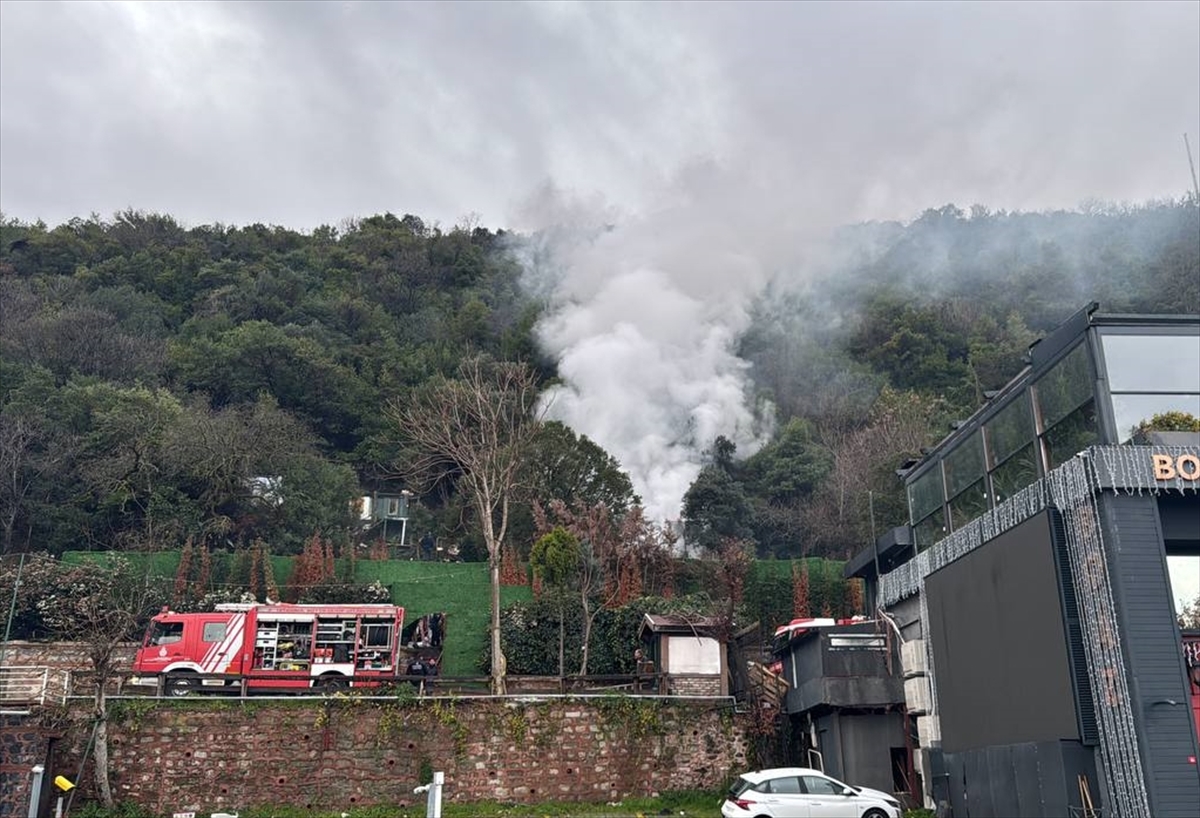 İSTANBUL (AA) – İstanbul Beşiktaş'taki restoranın müştemilat bölümünde çıkan yangın