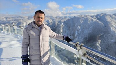 KOCAELİ (AA) – Kocaeli'nin yüksek kesimlerinde etkili olan kar yağışıyla