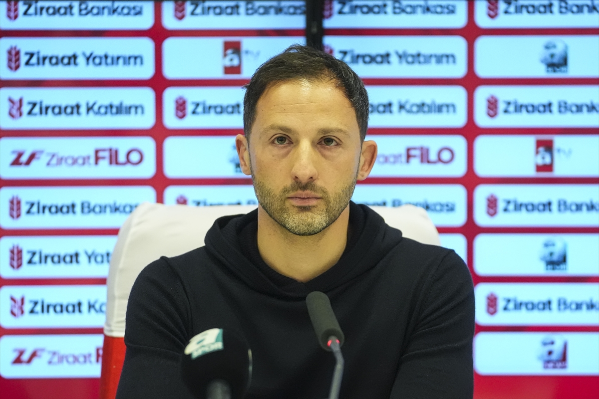 - Fenerbahçe Teknik Direktörü Domenico Tedesco:
"Daha erken gol bulabilirdik ve