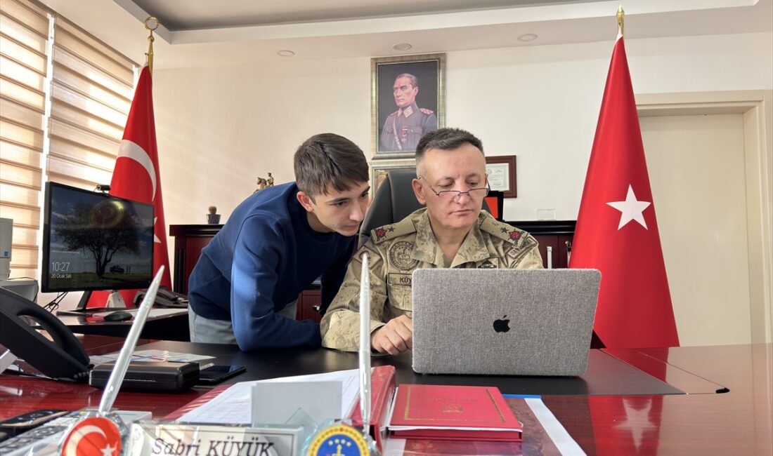 BİNGÖL (AA) – Bingöl İl Jandarma Komutanı Tuğgeneral Sabri Küyük,