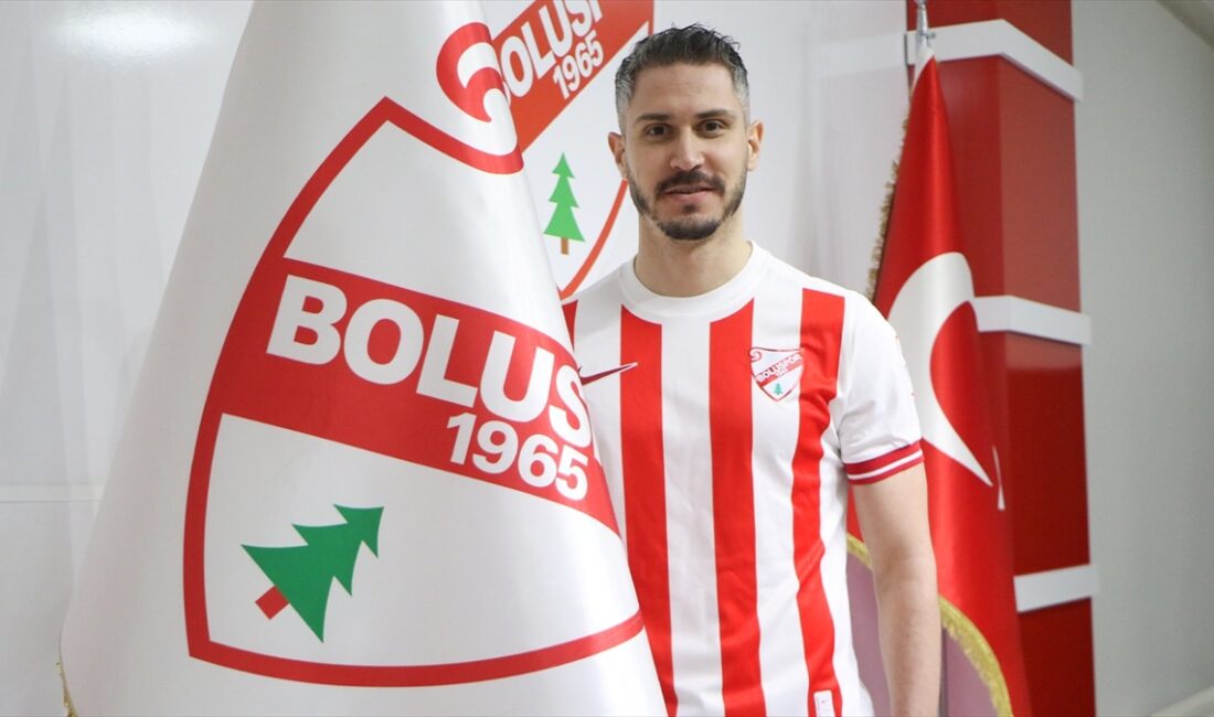 BOLU (AA) – Trendyol 1. Lig ekiplerinden Boluspor, stoper Mert