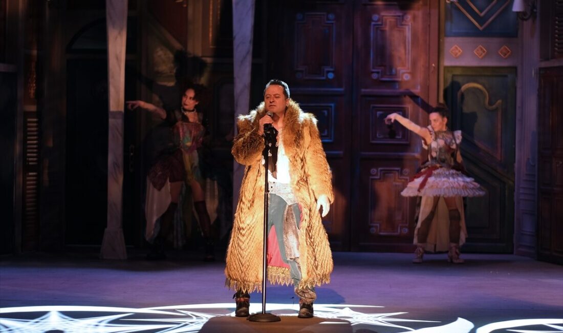 BURSA (AA) – Bursa Devlet Tiyatrosu, Fransız yazar Moliere'in kaleme