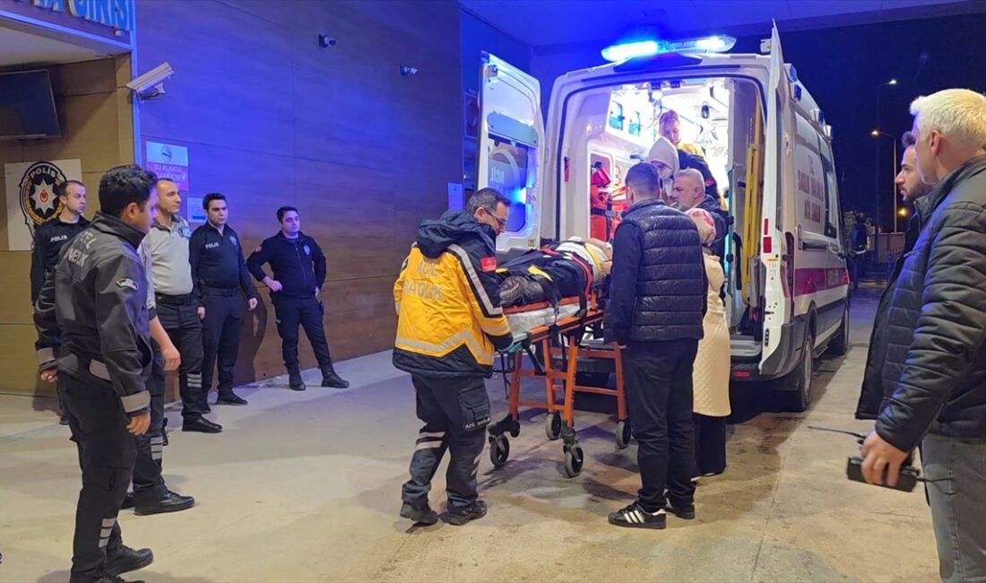 BURSA (AA) – Bursa'nın İnegöl ilçesinde çıkan silahlı kavgada 1