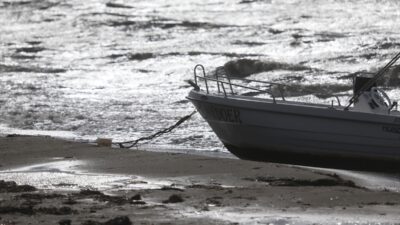 ÇANAKKALE (AA) – Çanakkale Boğazı'nda etkili olan kuvvetli lodos nedeniyle