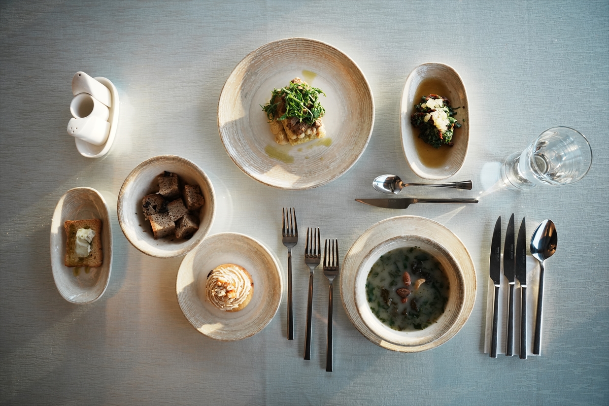 - Çanakkale Onsekiz Mart Üniversitesince hayata geçirilen "Siperden Sofraya: Geçmişten