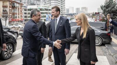 - Özgür Özel:
- "(Aziz İhsan Aktaş suç örgütü soruşturması) O