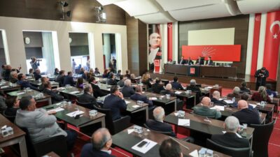 - Genel Başkan Özgür Özel başkanlığındaki toplantıda, TBMM çalışmaları ve