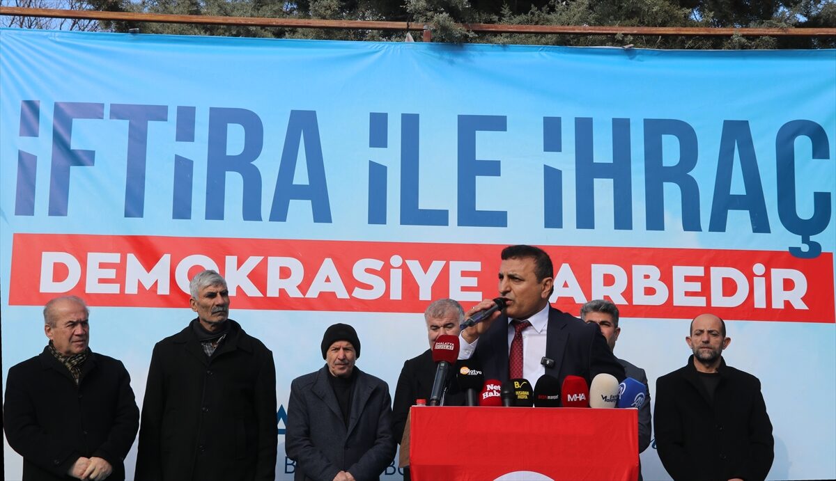 - "Eğer parti içerisinde bir arınma yapılacaksa yüz kızartıcı suç