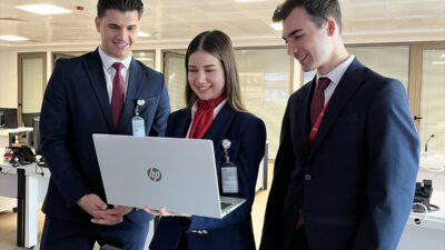 MERSİN (AA) – Çukurova Uluslararası Havalimanı çalışanları, Anadolu Ajansının (AA)