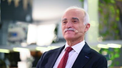 - "(2026 öngörüsü) 2025'e göre daha iyileşmiş, nispi anlamda belli