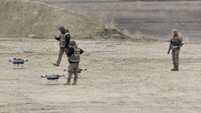 - HAVELSAN, POYRAZ döner kanatlı dronlardan oluşan sürü ile saha