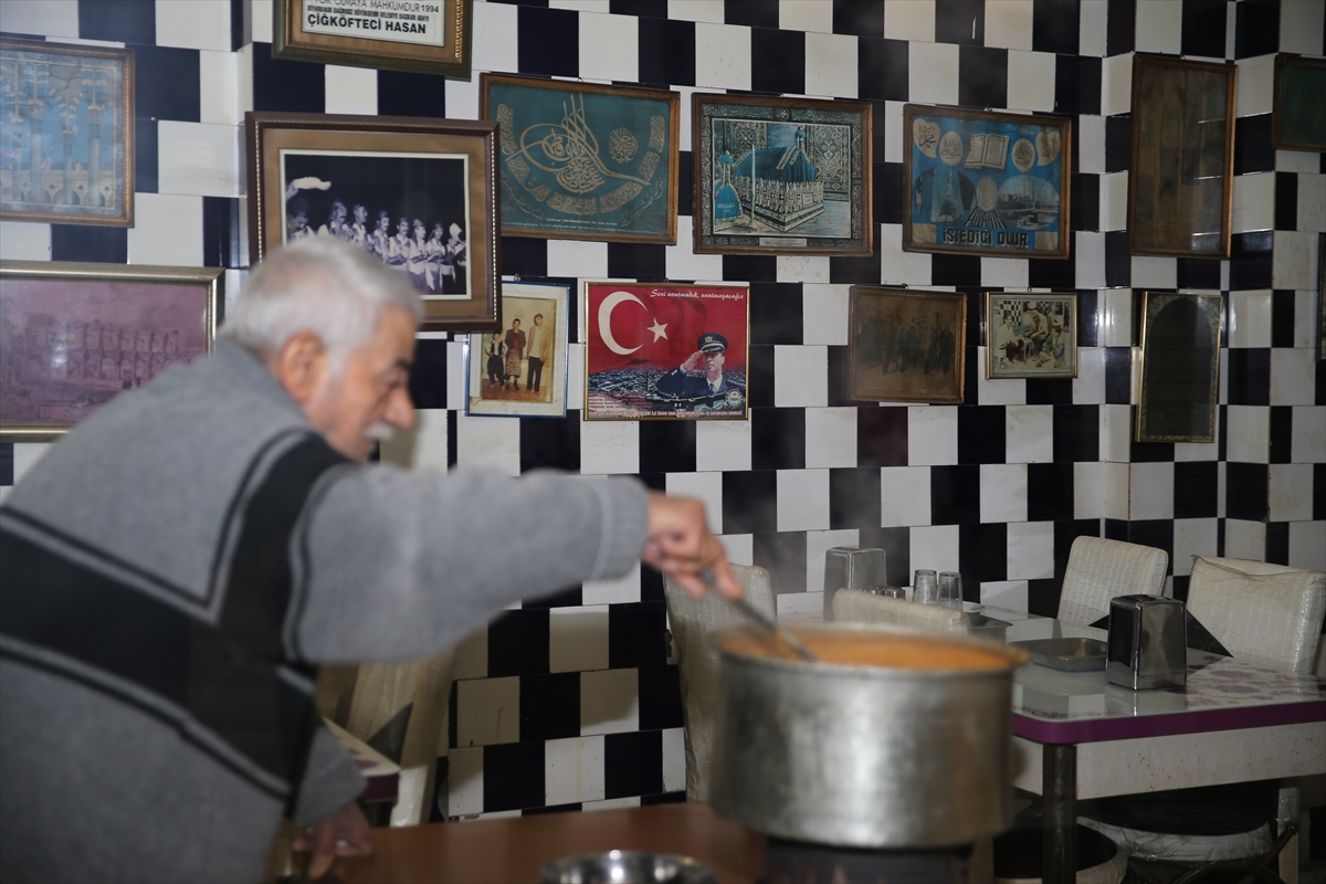 - Diyarbakır'da 25 yıl önce silahlı saldırıda 5 meslektaşıyla şehit