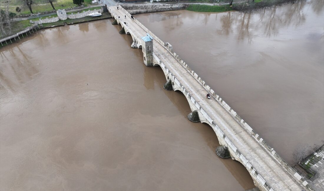 - Son 2 günde Tunca Nehri'nin debisi 6, Meriç nehrinin