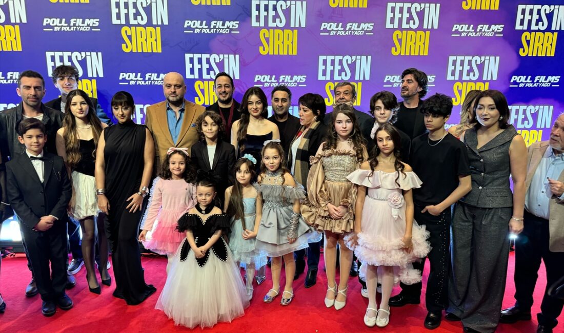 - Vizyona 16 Ocak'ta girecek "Efes'in Sırrı" filmi, içine kapanık