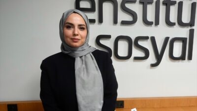 - Toplum Araştırmacısı Nursen Tekgöz:
- "Türkiye'de aileye, ebeveynliğe ve çocuk