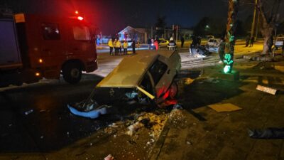 ERZİNCAN (AA) – Erzincan'da iki otomobilin çarpışması sonucu 1'i ağır,