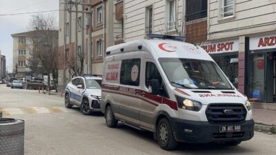 ESKİŞEHİR (AA) – Eskişehir'in Tepebaşı ilçesinde üvey oğlu tarafından bıçaklanan
