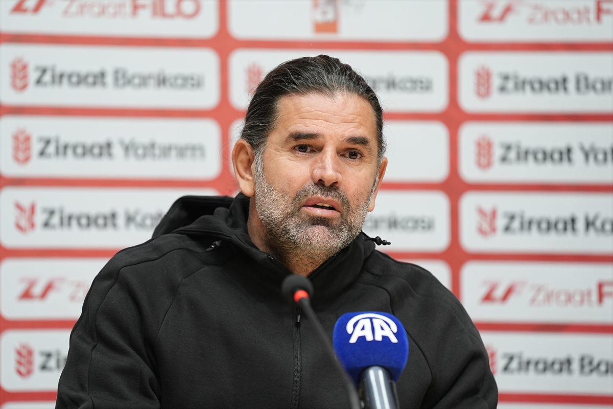 - Alagöz Holding Iğdır FK Teknik Direktörü İbrahim Üzülmez:
"Şanssızlıklar devam