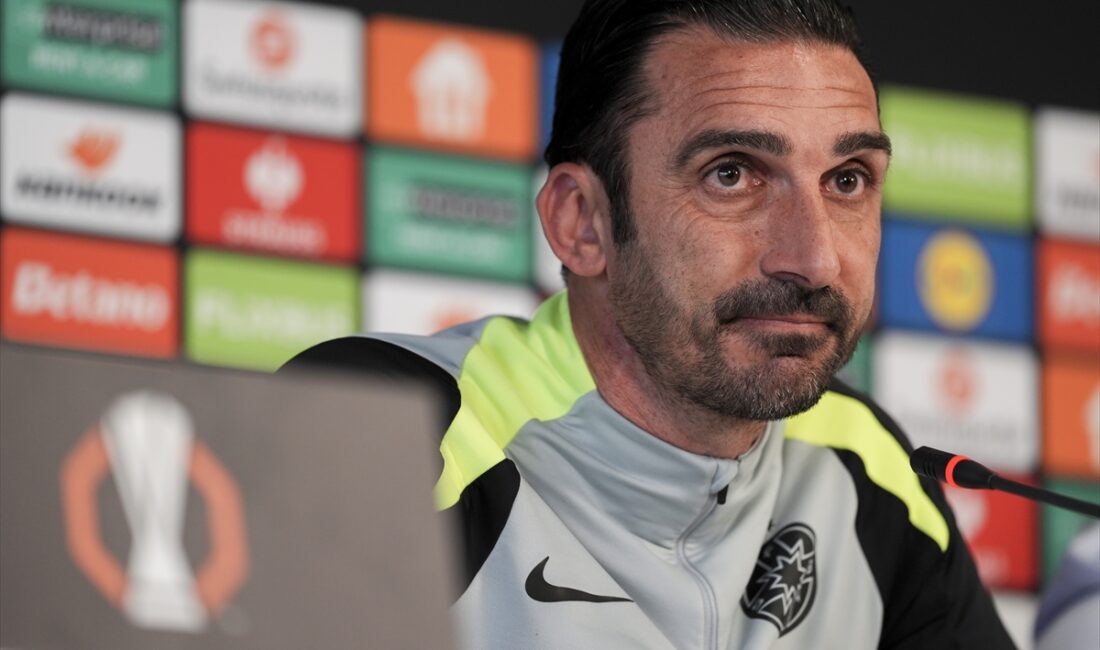 - FCSB Teknik Direktörü Ilias Charalambus:
- "Fenerbahçe, şu ana kadar