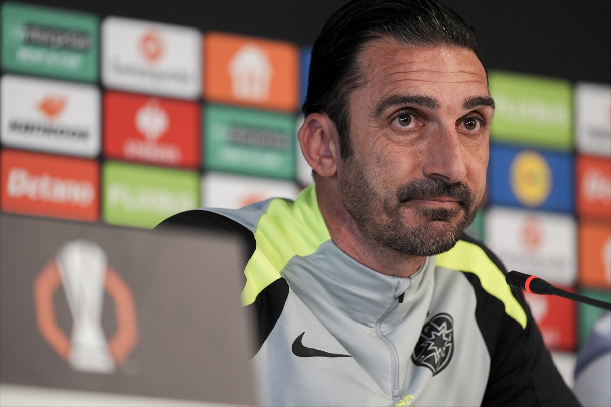 - FCSB Teknik Direktörü Ilias Charalambus:
- "Fenerbahçe, şu ana kadar