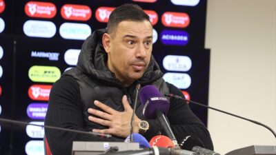 - TÜMOSAN Konyaspor Teknik Direktörü Çağdaş Atan: 
"İlk yarı üretme