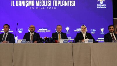 - "Biz başkaları gibi afişlerle, algılarla değil, eser siyasetiyle bu