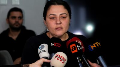 - "(Şüphelinin avukatının, zanlının bıçağı korkutmak için savurduğu iddiası) Göğsünden