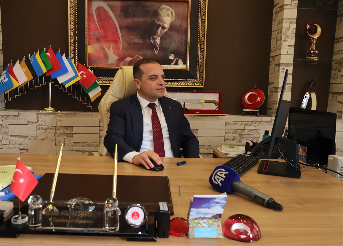 HAKKARİ (AA) – Hakkari Cumhuriyet Başsavcısı Burak Hazinedaroğlu, Anadolu Ajansının