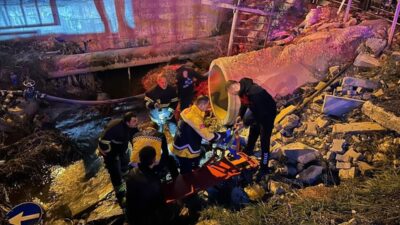 HATAY (AA) – Hatay'ın merkez Antakya ilçesinde minibüsle çarpışan motosikletteki