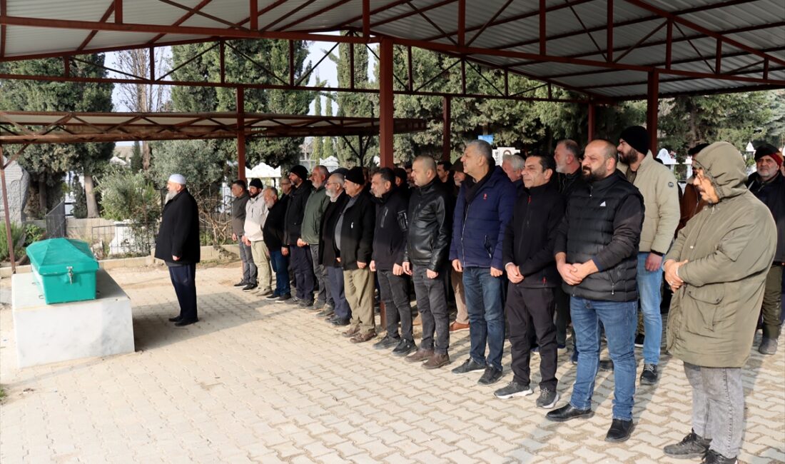 HATAY (AA) – Hatay'da, doğuştan yapışık kalçaları ameliyatla ayrıldıktan sonra