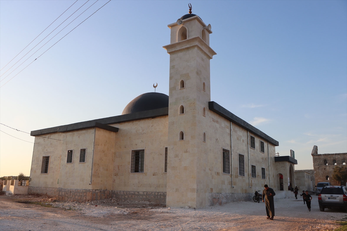 - Vakfın kalıcı eser çalışmaları kapsamında, 34 cami, 2 Kur'an