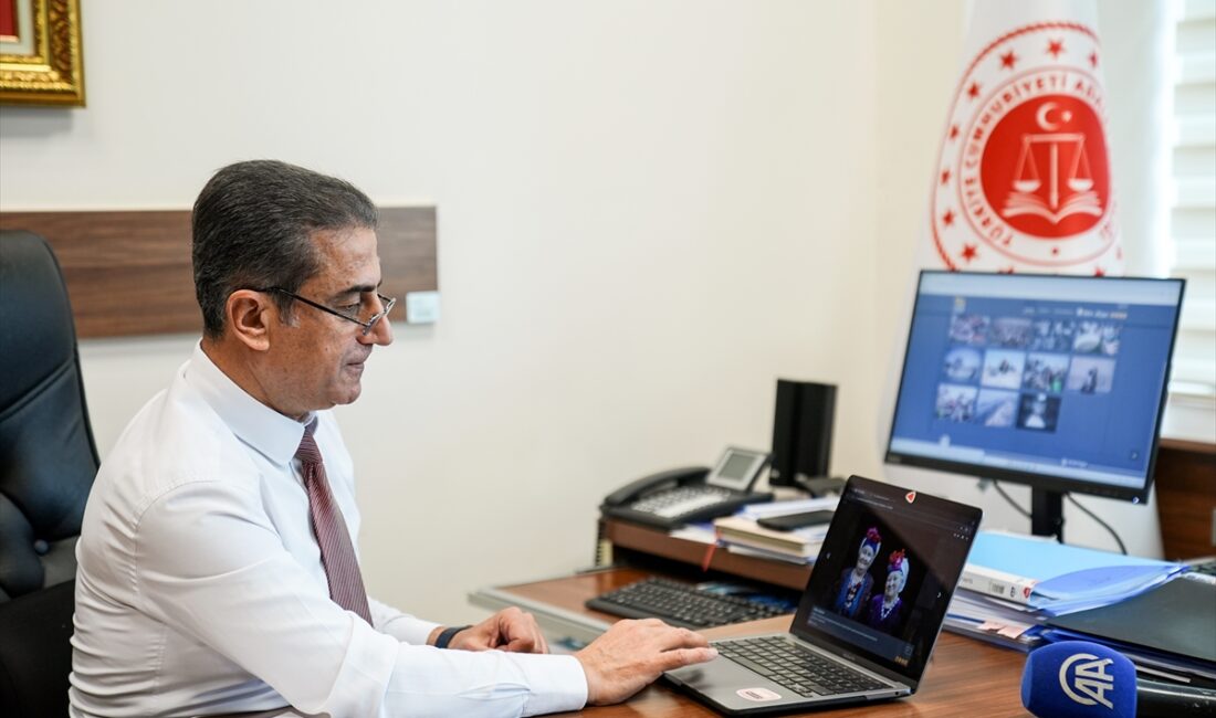 İSTANBUL (AA) – İstanbul Bölge Adliye Mahkemesi'ndeki (İstinaf) yargı üyeleri,