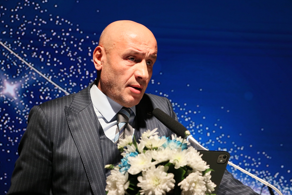 İZMİR (AA) – İzmir'de Ege İhracatçı Birlikleri (EİB) tarafından "İhracatın