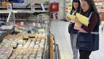 İZMİR (AA) – İzmir'de ramazan ayı öncesi fahiş fiyat artışlarının