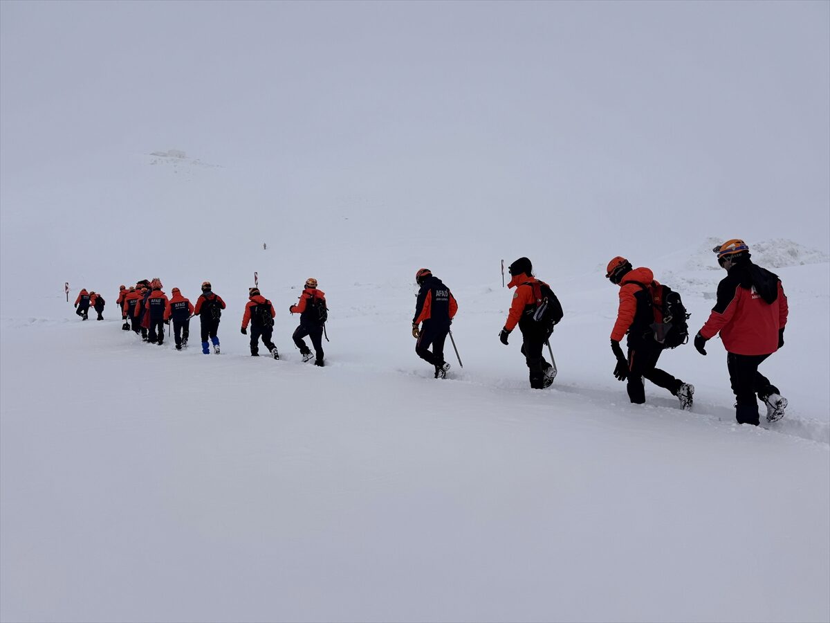 KAHRAMANMARAŞ (AA) – Kahramanmaraş'ta, 10 ilden AFAD ekiplerinin katılımıyla çığda
