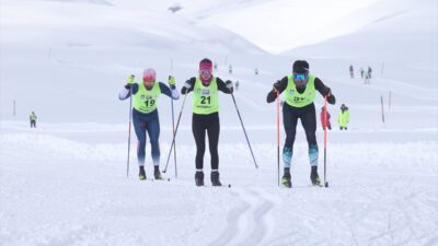 HAKKARİ (AA) – Türkiye Kayak Federasyonu tarafından Hakkari'nin Yüksekova ilçesinde