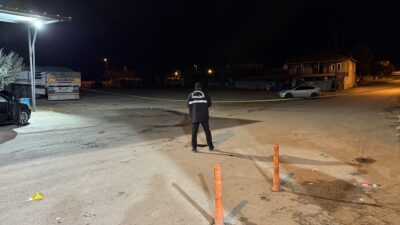 - Kavga anı çevredeki bir iş yerinin güvenlik kamerasınca görüntülendi