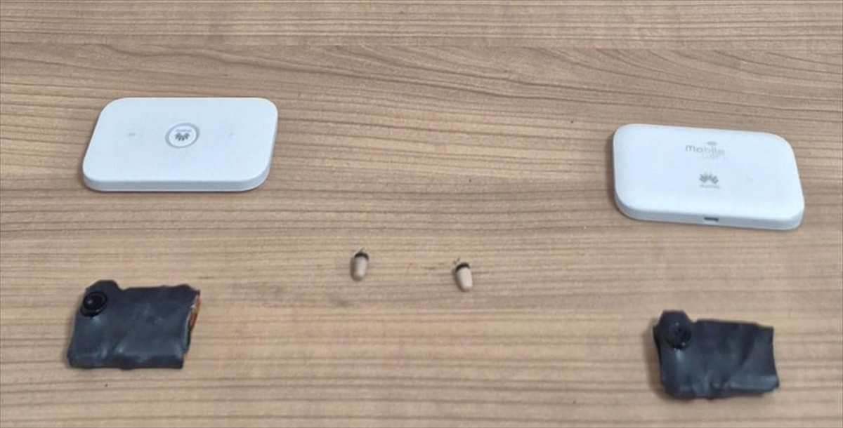 KIRŞEHİR (AA) – Kırşehir'de ehliyet sınavı için kopya düzeneği hazırladığı