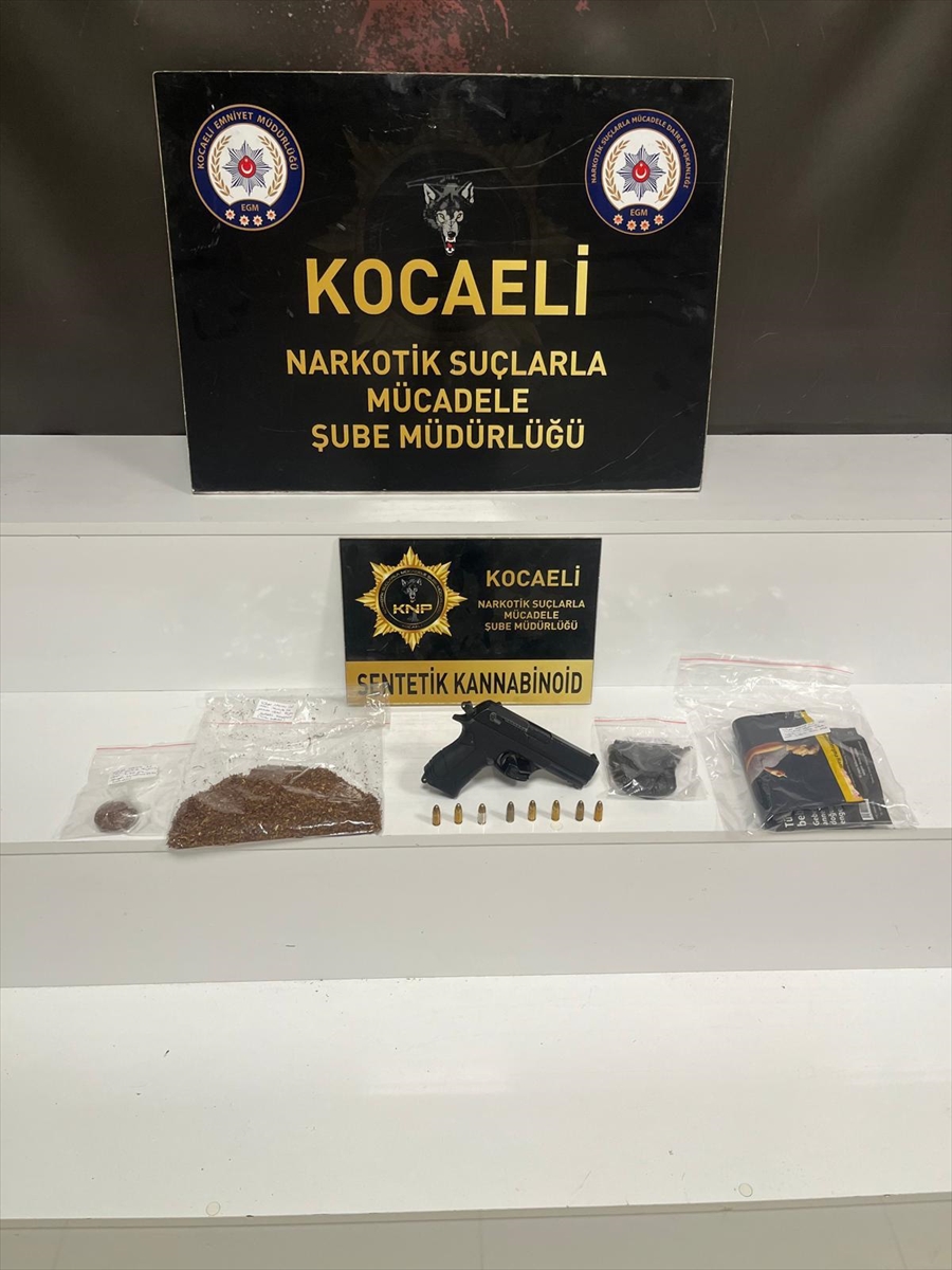 KOCAELİ (AA) – Kocaeli'de düzenlenen uyuşturucu operasyonlarında gözaltına alınan 9