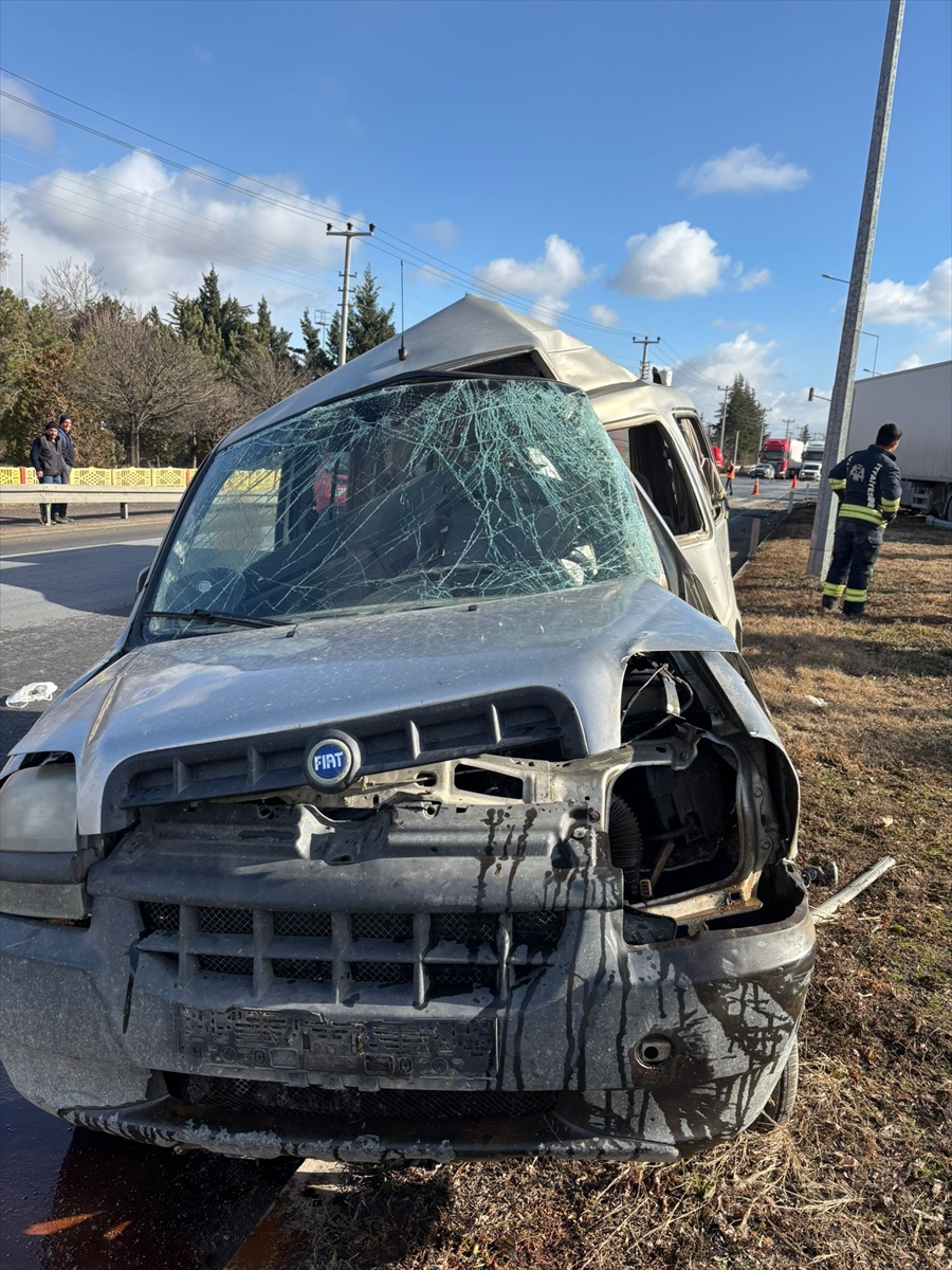 KONYA (AA) – Konya'da kamyonla çarpışan otomobilin sürücüsü hayatını kaybetti.